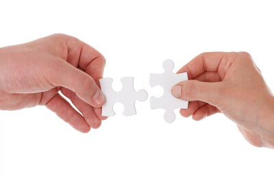 Pièces de puzzle à associer