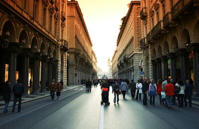 Rue dans une ville