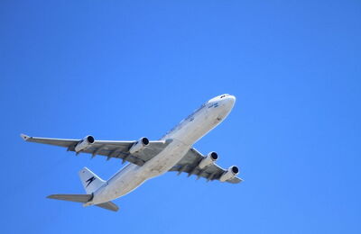 Flugzeug in der Luft